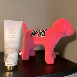 Victoria Secret Canyon Flora body lotion
